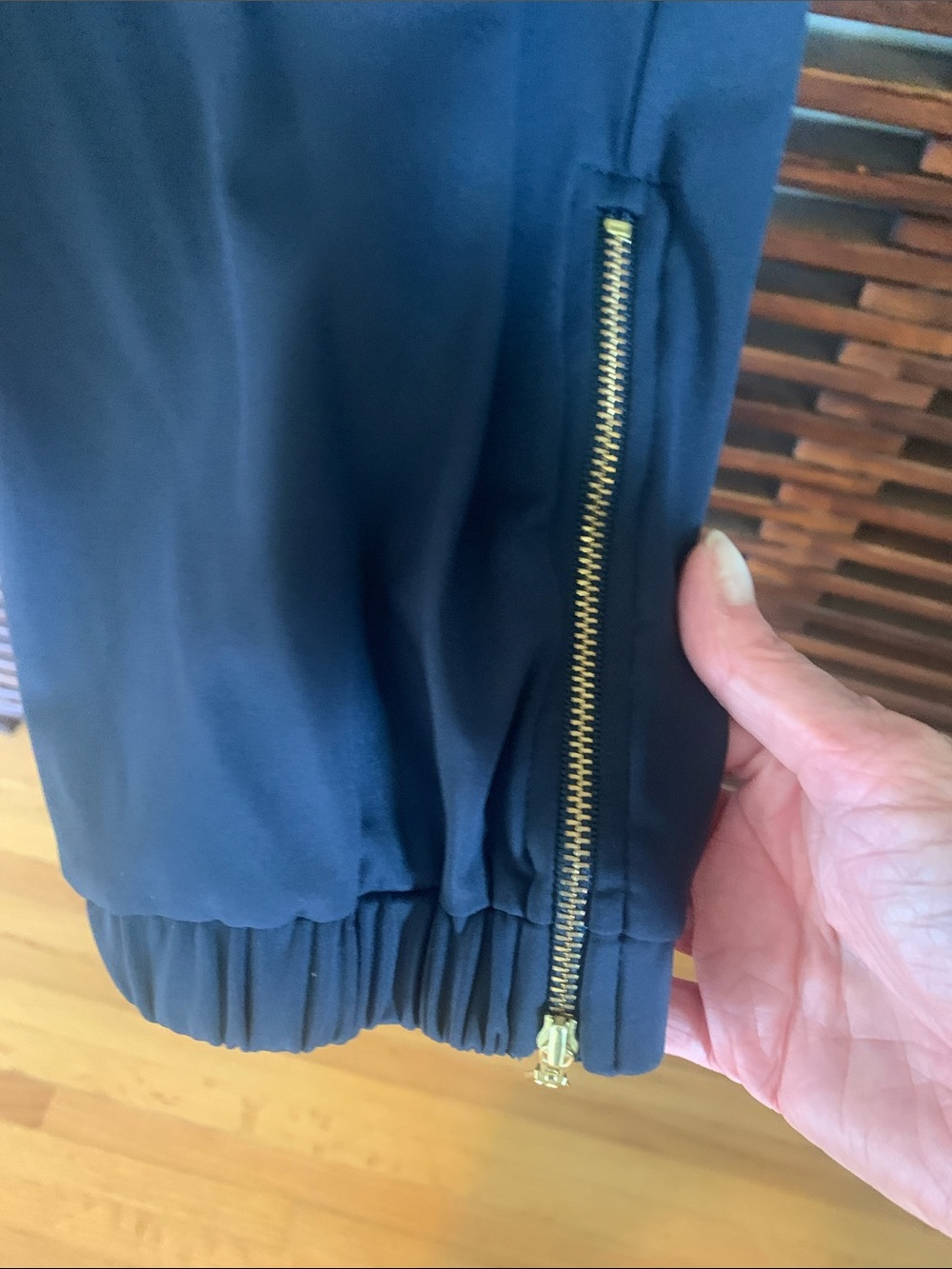 ZYIA Jogger Pants with Zip Hem - Picture 4 of 8